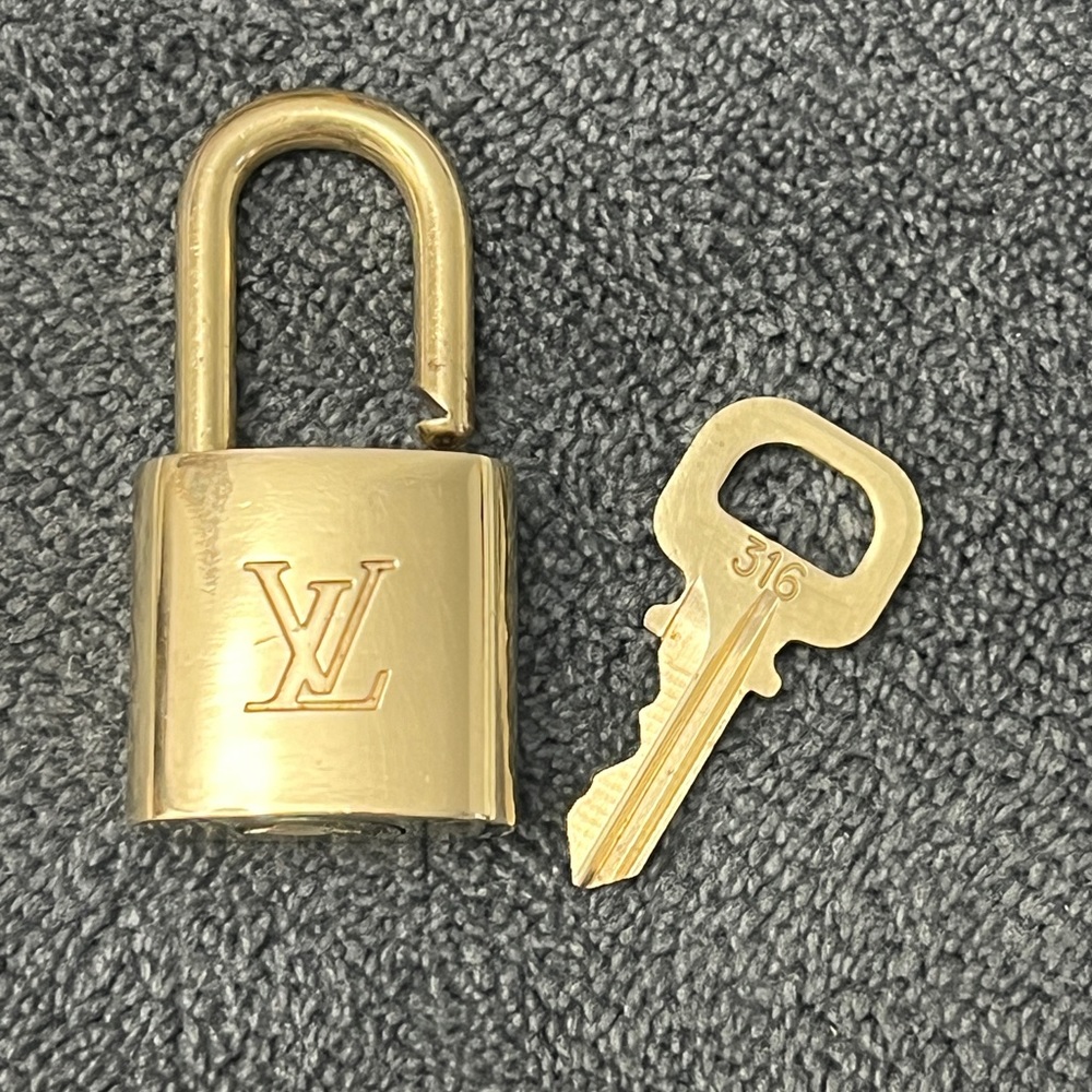 Authentic Louis Vuitton Lock and Key #316